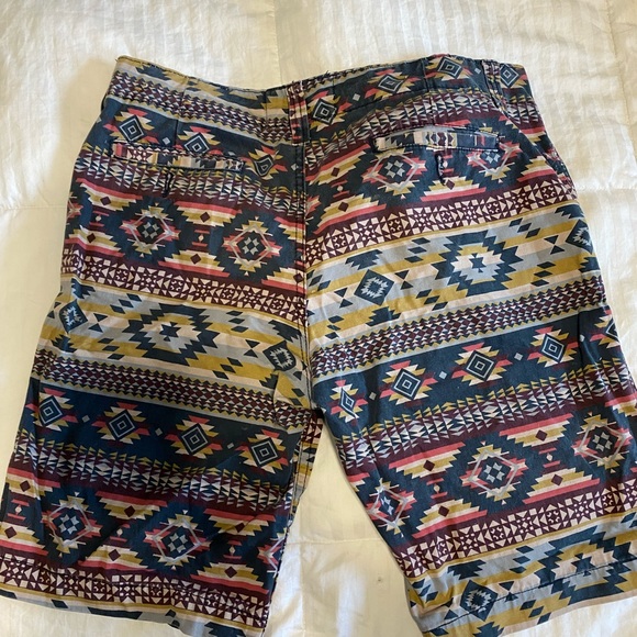 Mens Aztec print shorts - Picture 3 of 3